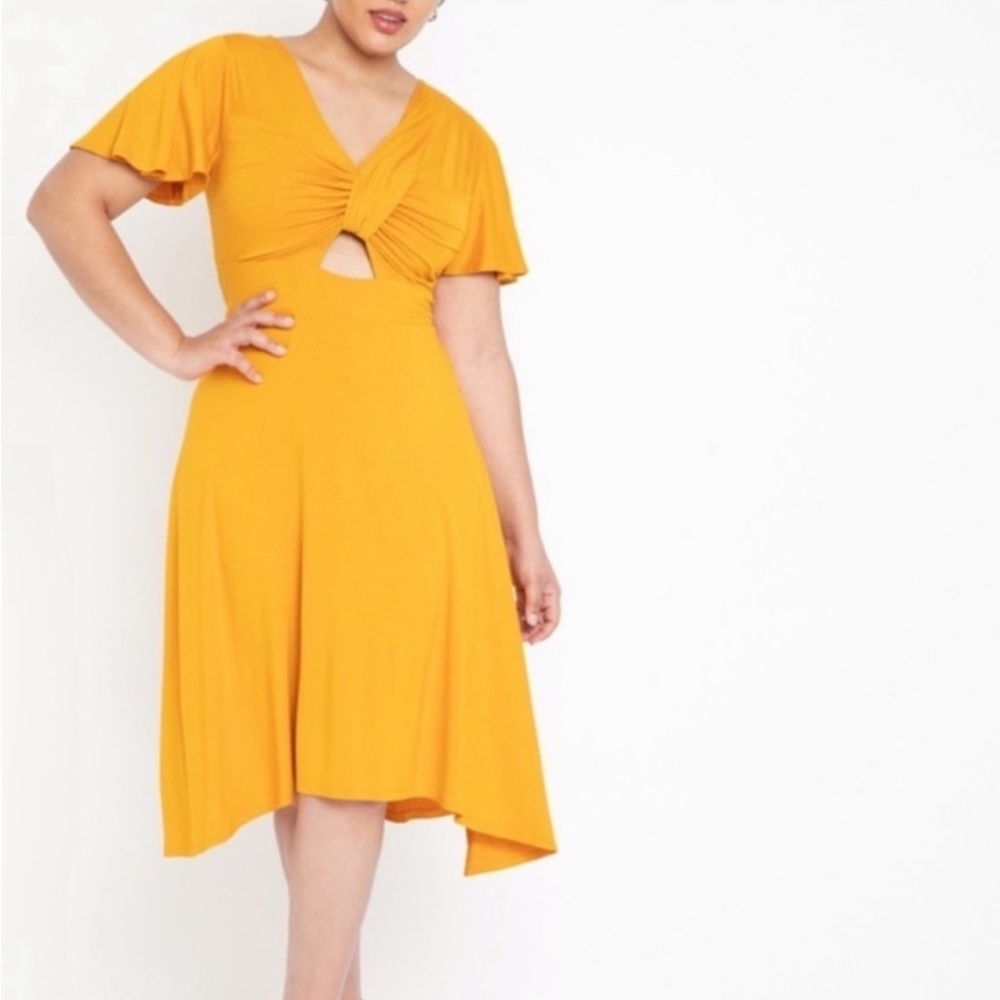 NWT Eloquii Size 16 Cutout Detail Flutter Sleeve Dress